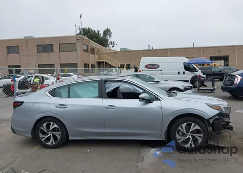 2021 Subaru Legacy Premium z USA, uszkodzony, nr VIN 4S3BWAF6XM3012573